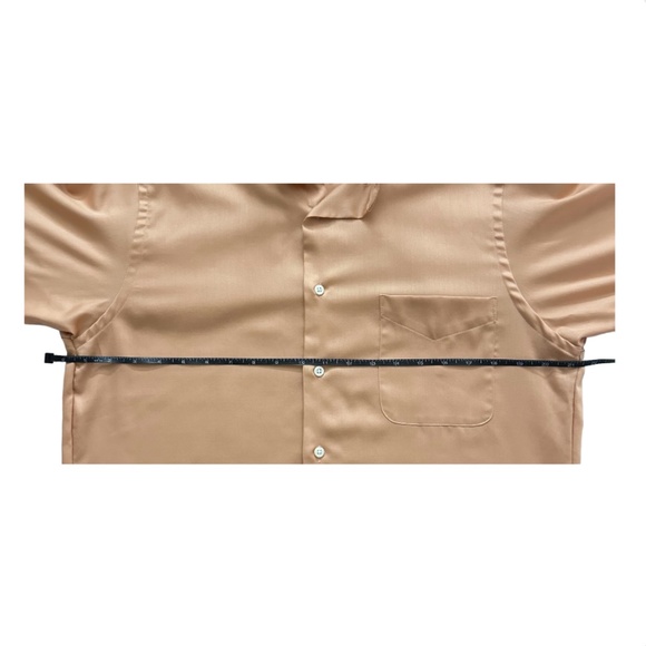 Geoffrey Beene Men's Dress Shirt { Medium - 15 - 32/33 } Mellow Apricot - Peach - Picture 5 of 10